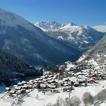 Le Refuge D'ours, Champagny * Ла-Плань